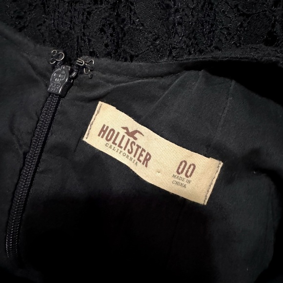 Hollister Navy Open Back Lace Dress Size 00‎ - Picture 4 of 4